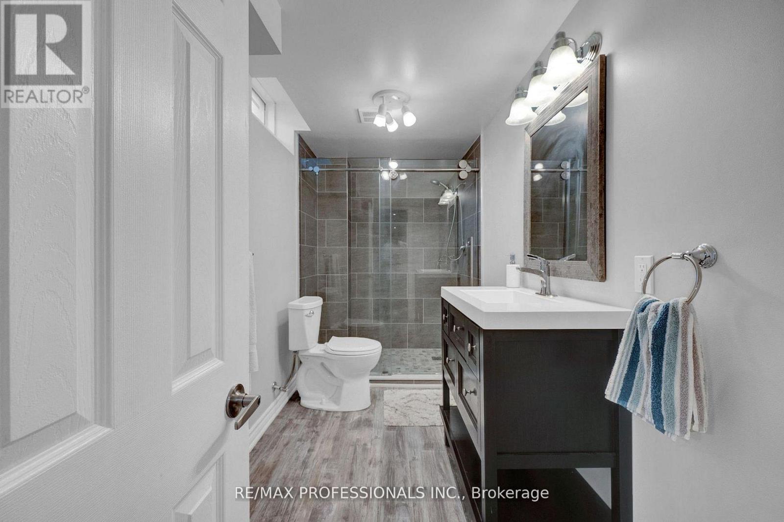 45 RESOLUTE CRESCENT - 43