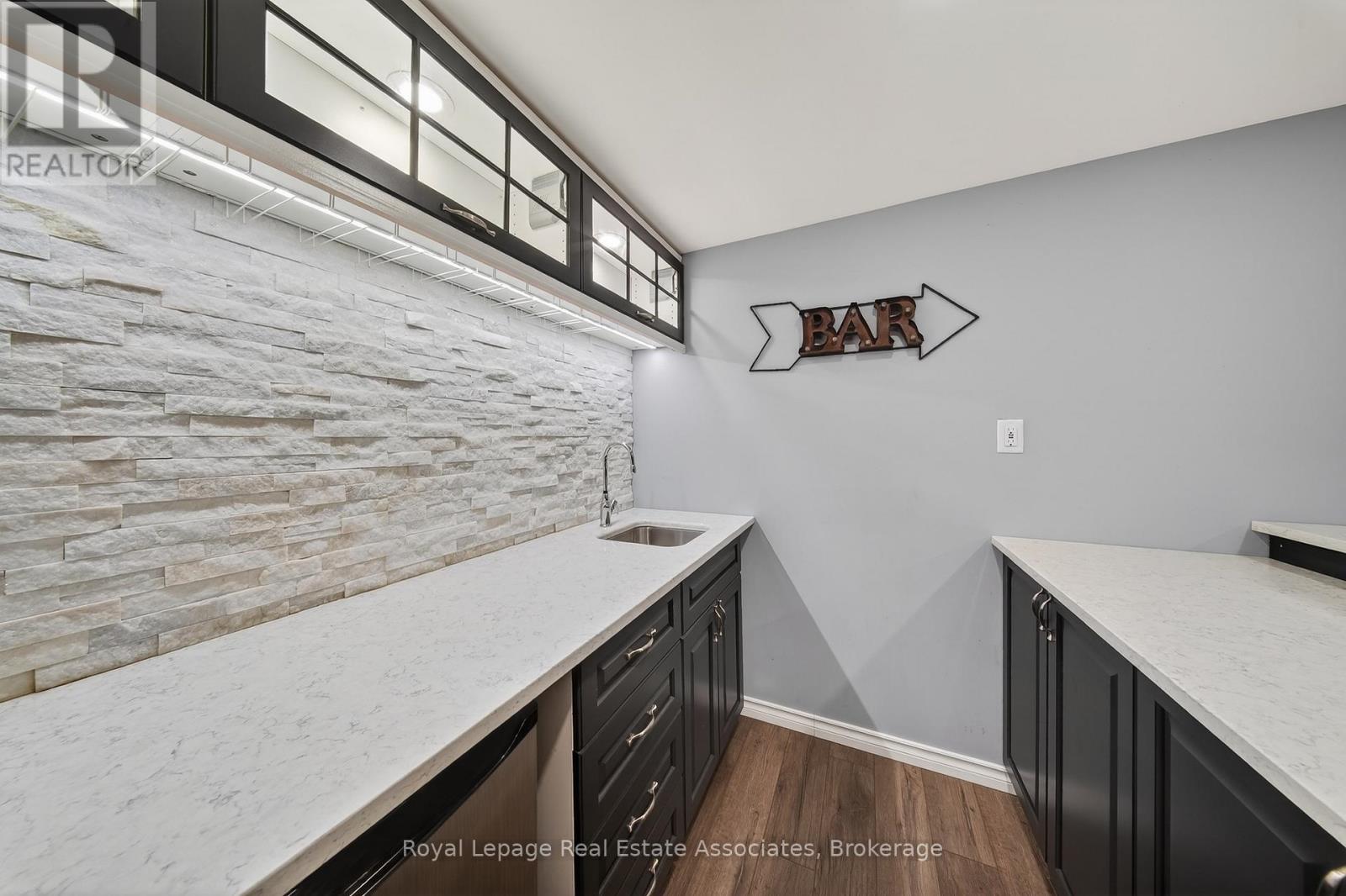 67 BEECHNUT CRESCENT - 42