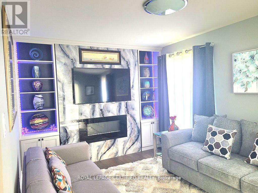 1286 FOREST STREET - 16