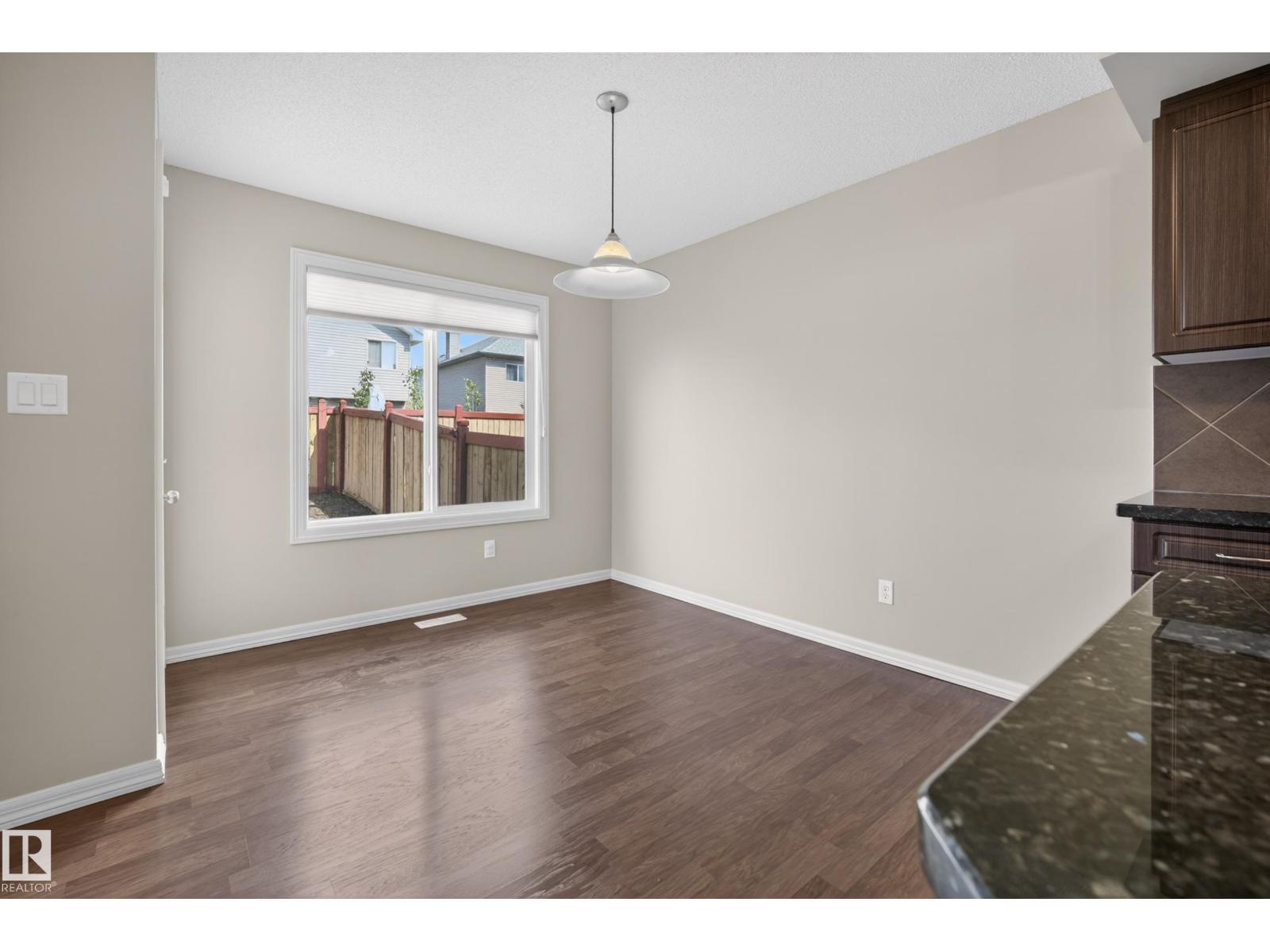 115 RUE MONIQUE - 17