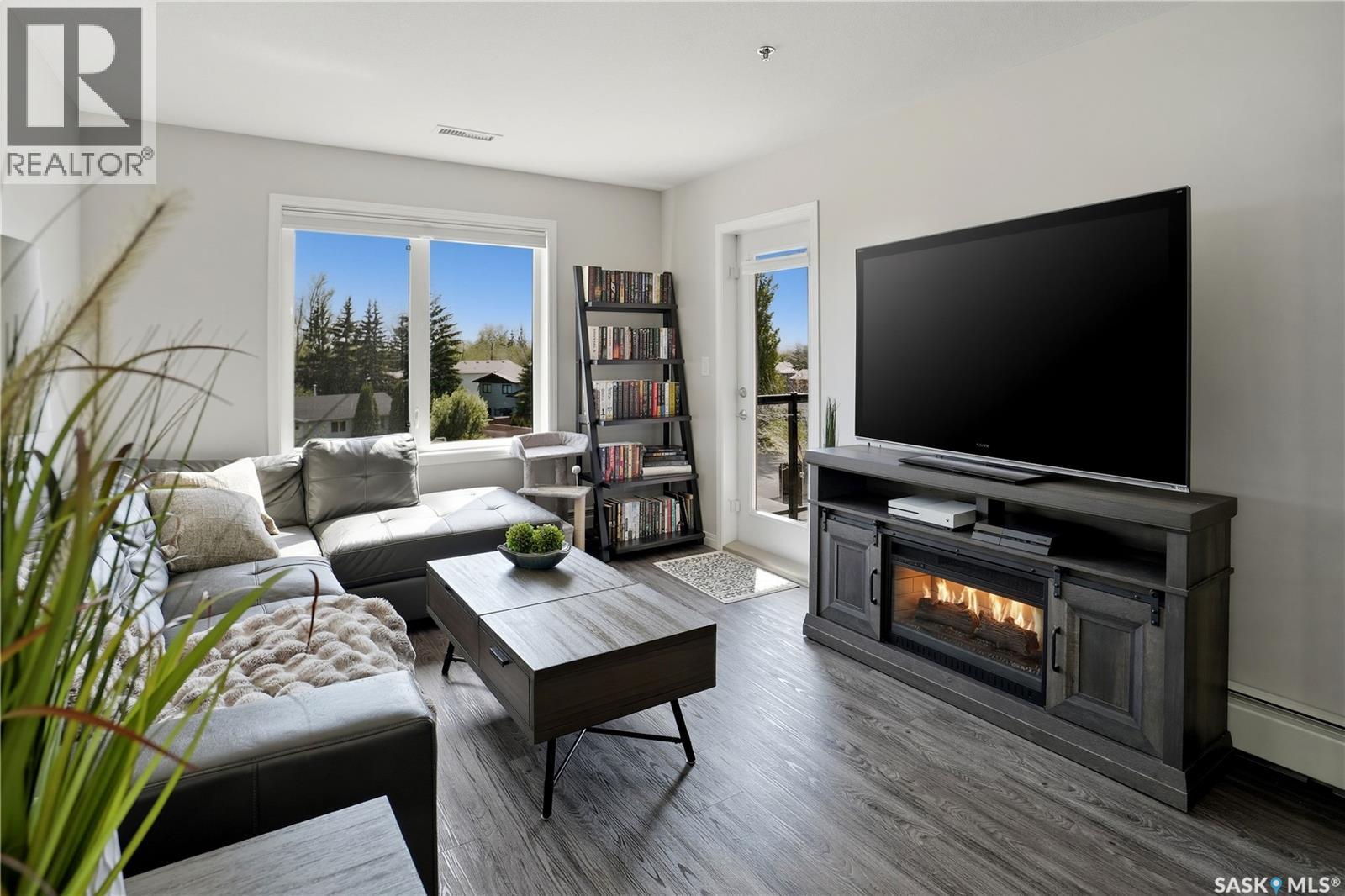 #305 2452 Killdeer DRIVE - 4