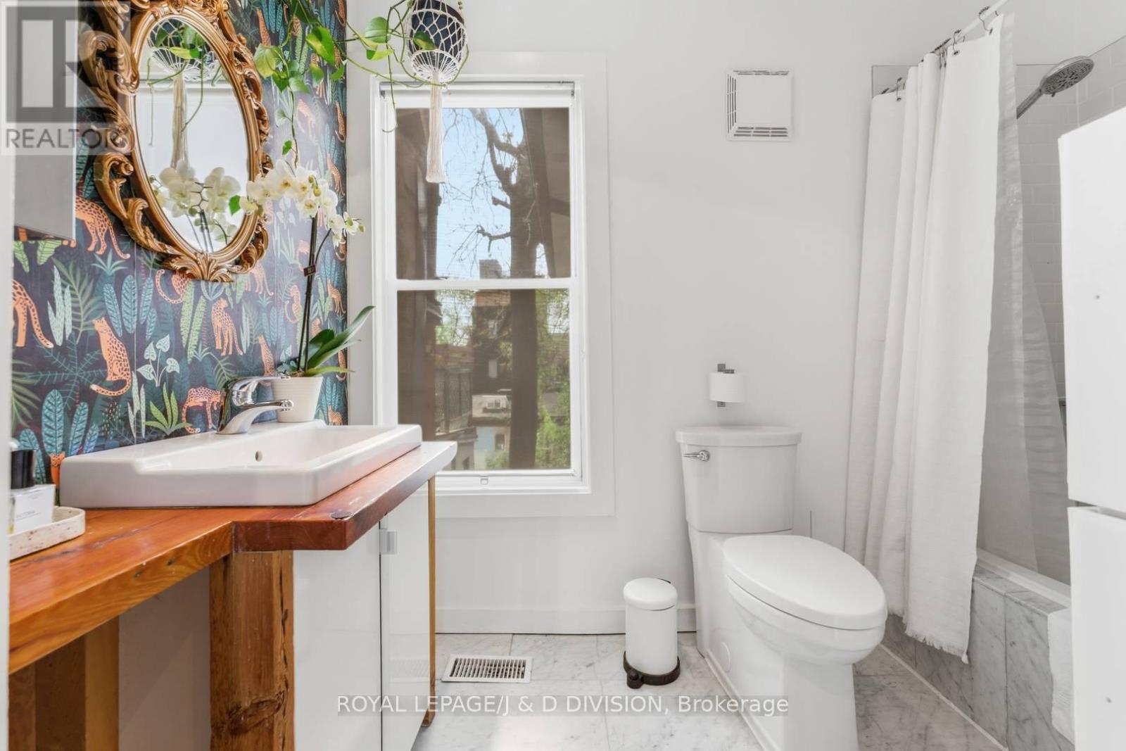 41 NOBLE STREET - 21