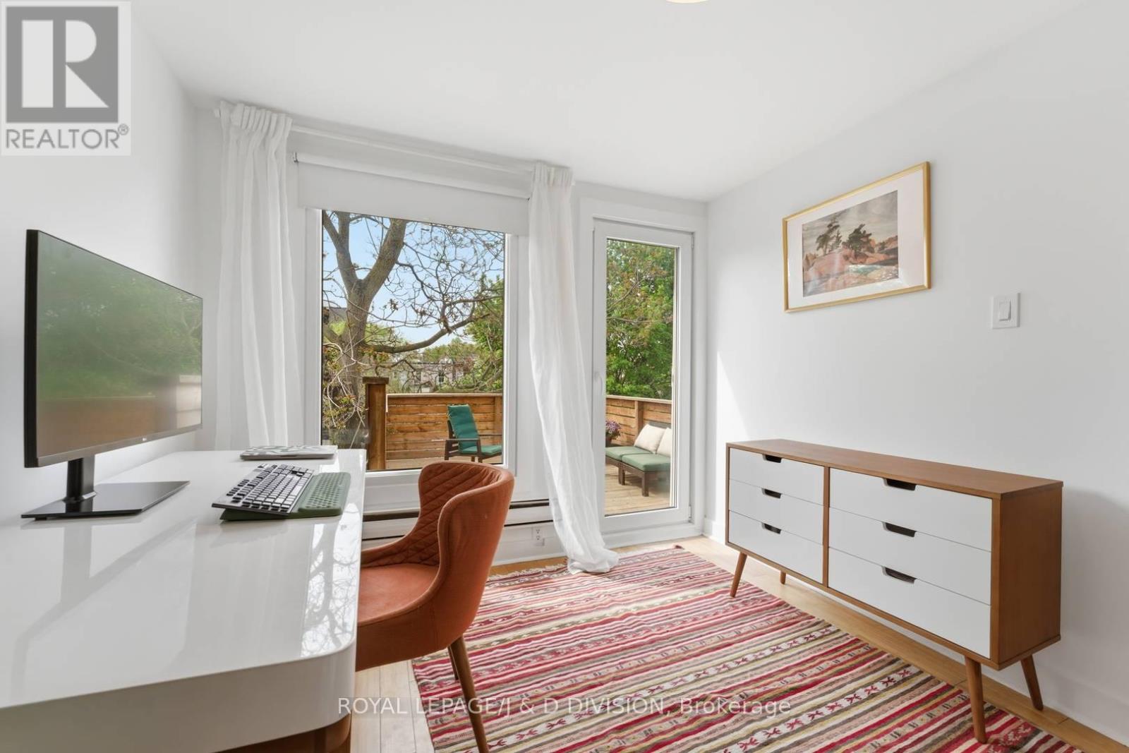 41 NOBLE STREET - 24