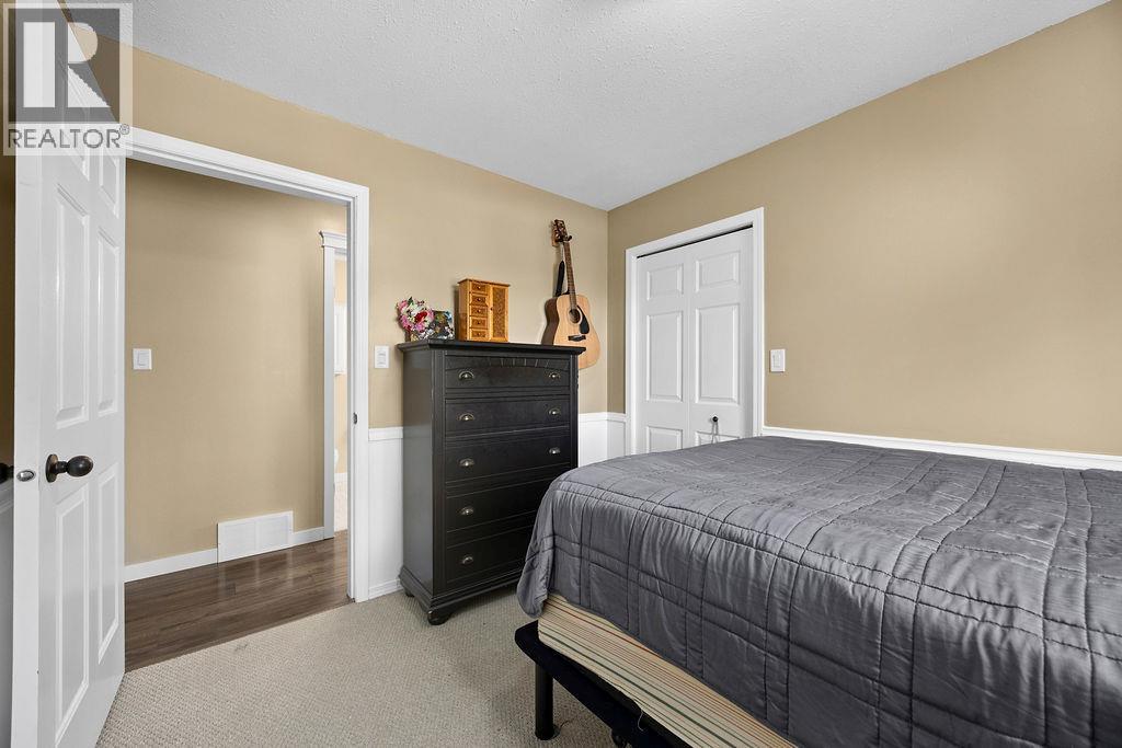 #4 167 Cliffview Drive - 16