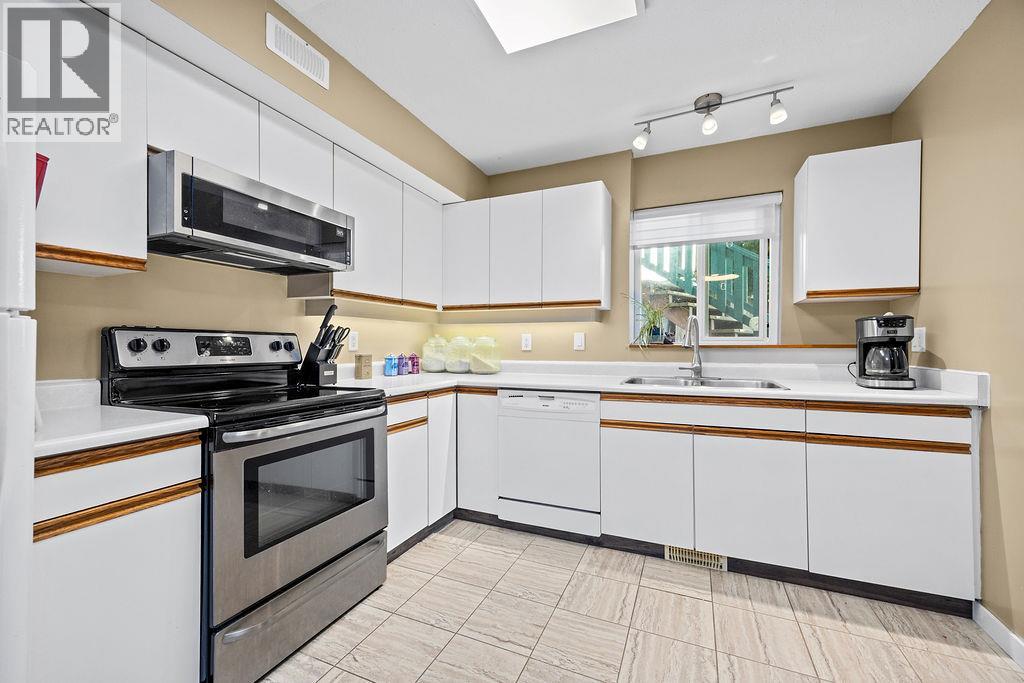 #4 167 Cliffview Drive - 7