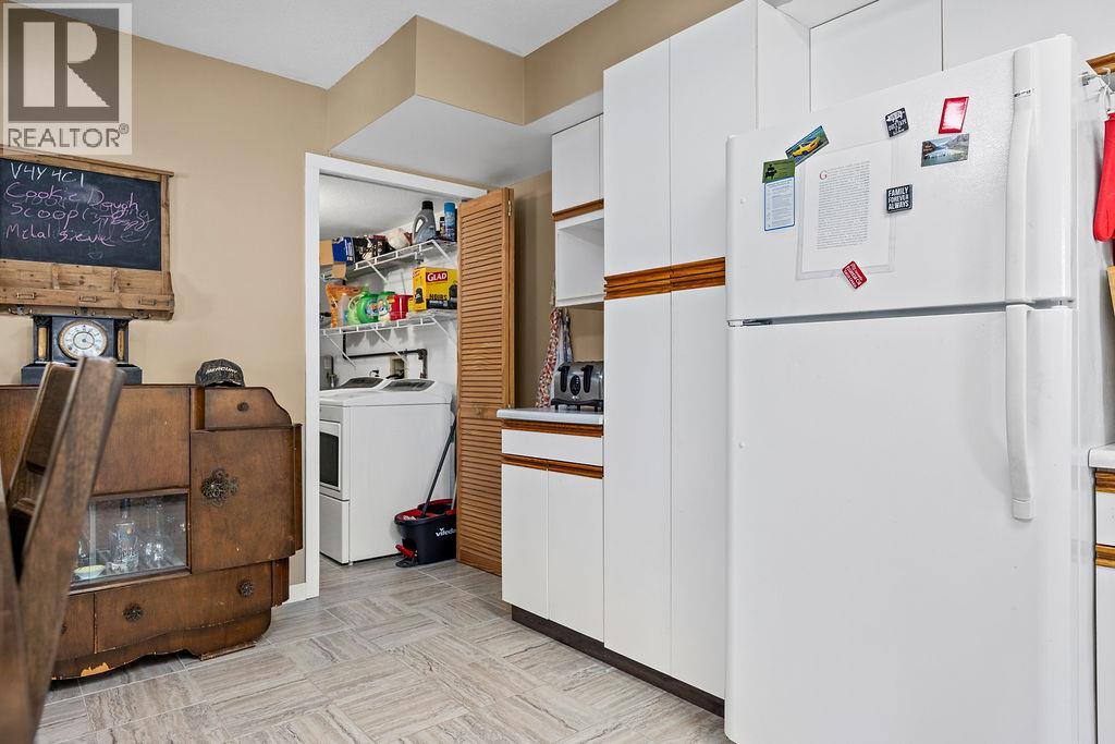 #4 167 Cliffview Drive - 10
