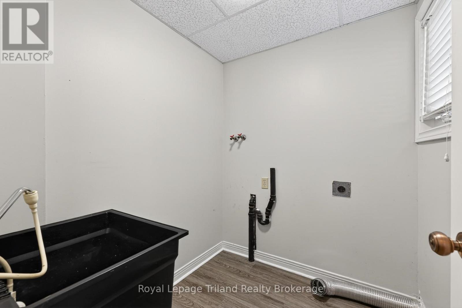 157 STANLEY STREET N - 19