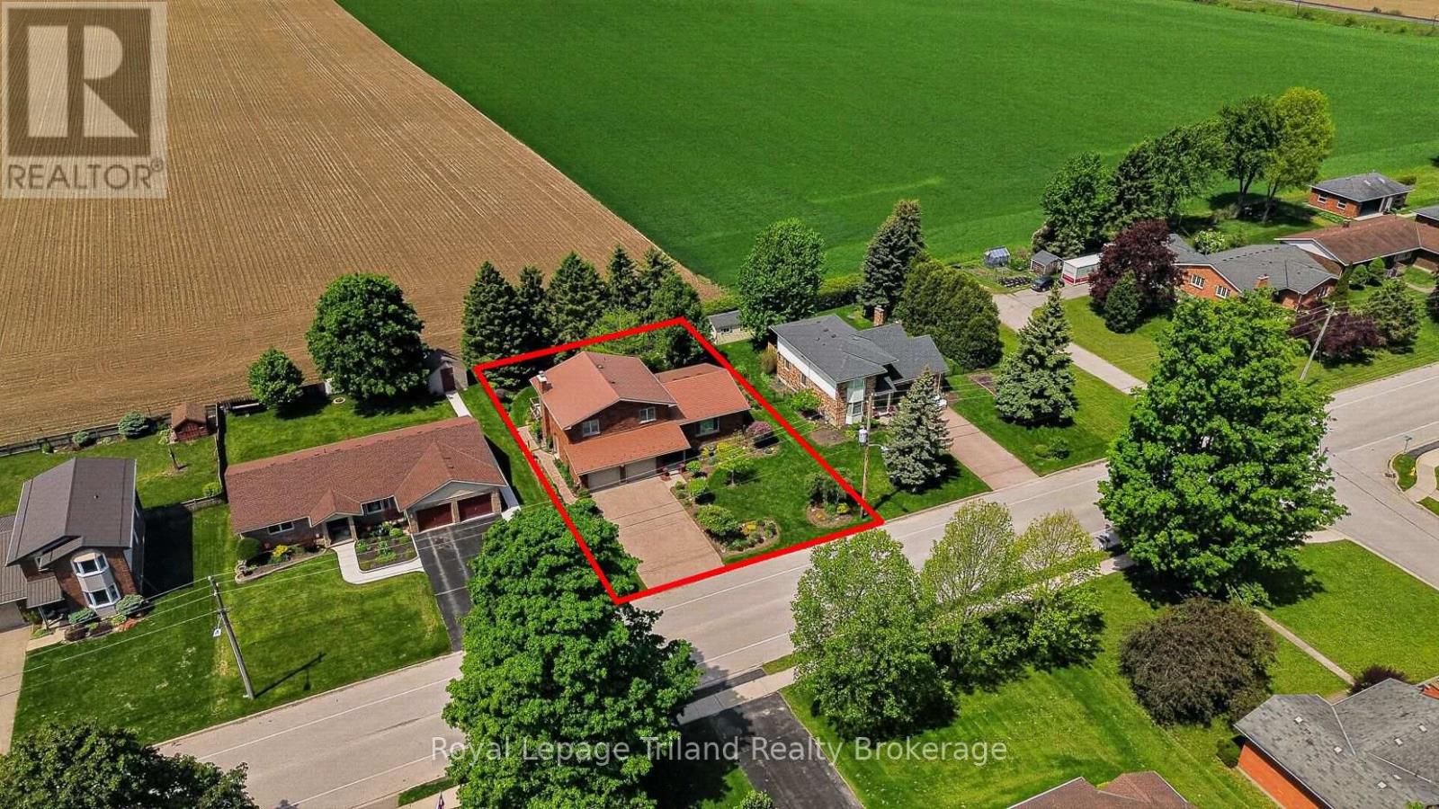 157 STANLEY STREET N - Image 2