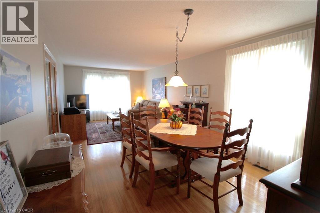 153 MEADOWBROOK Drive - 7