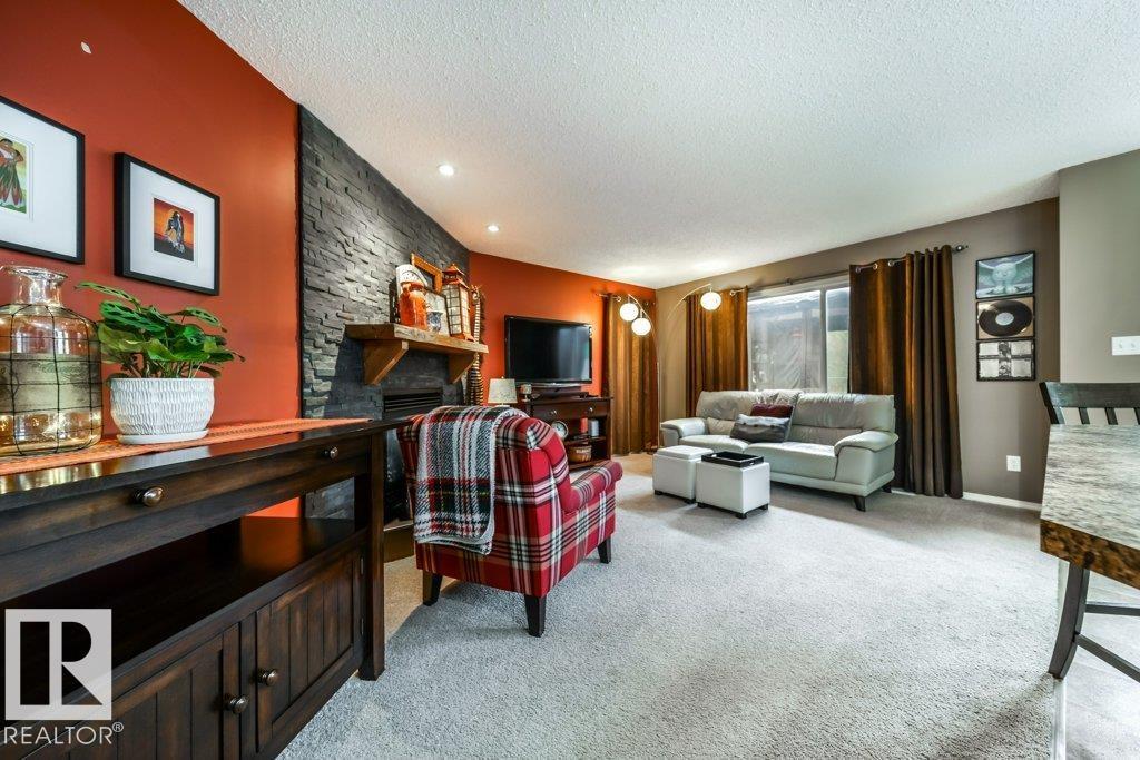 8507 2 AV SW - 8