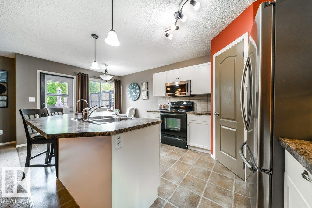8507 2 AV SW - 13