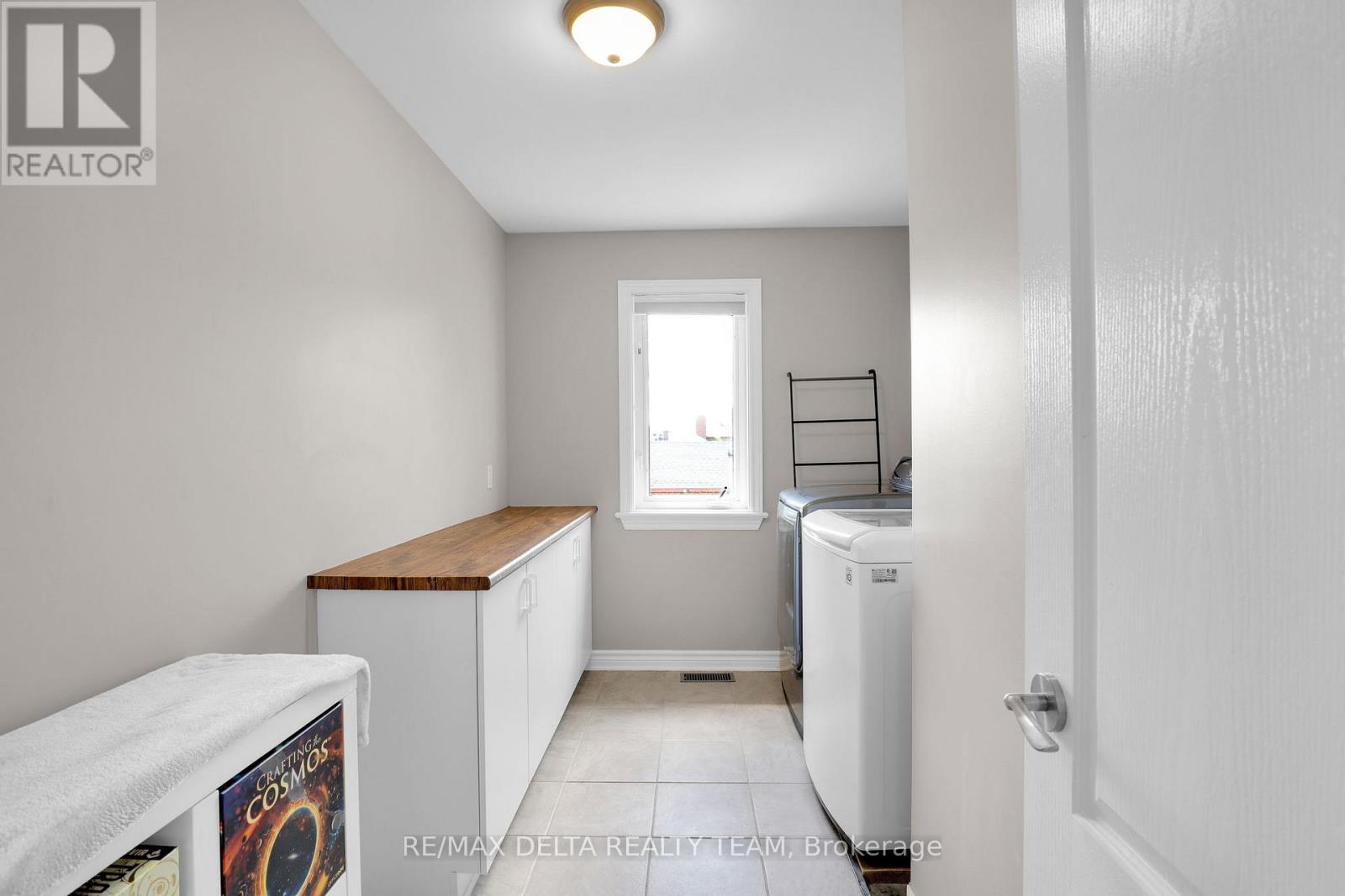 1811 KINGSDALE AVENUE - 25