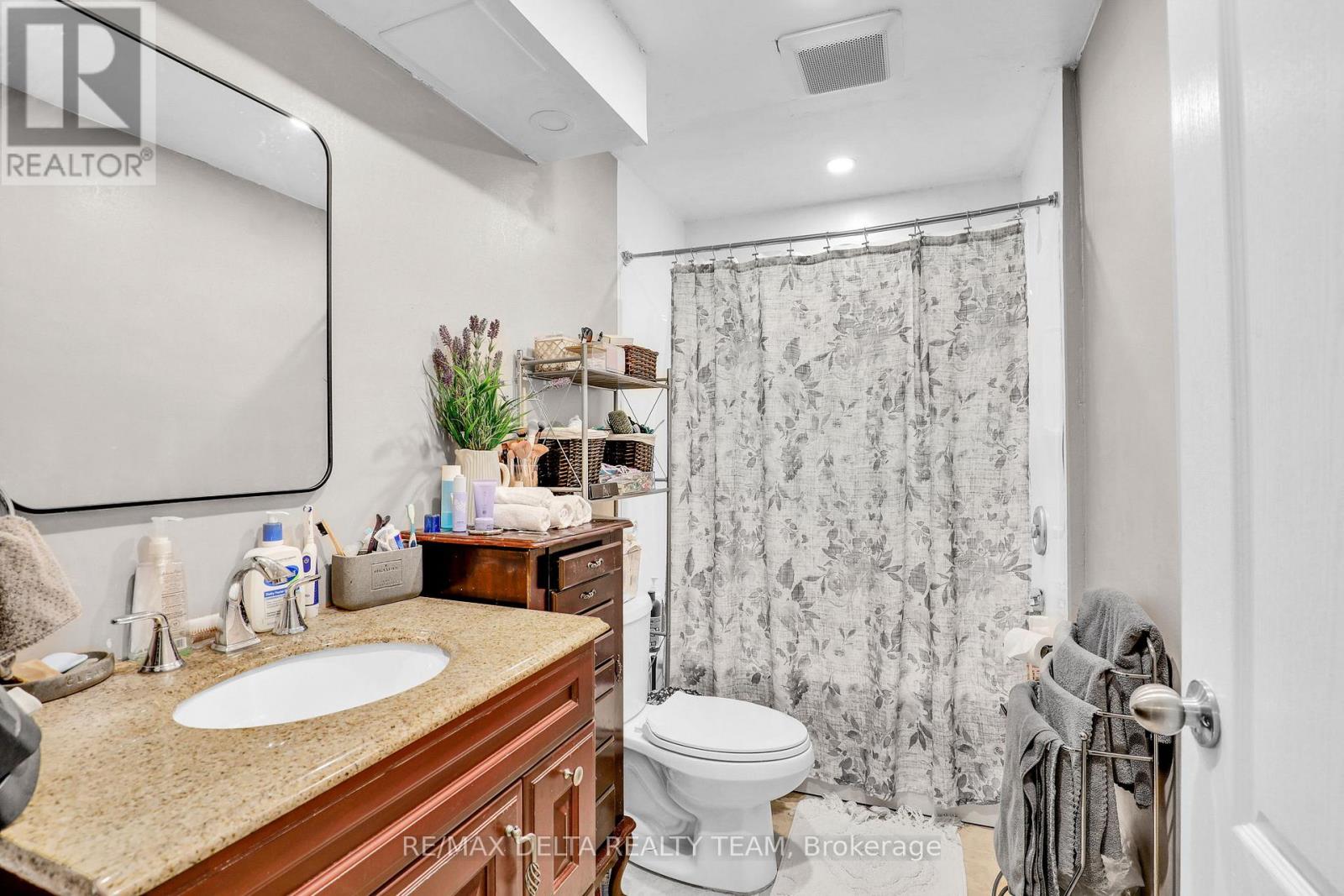 1811 KINGSDALE AVENUE - 41