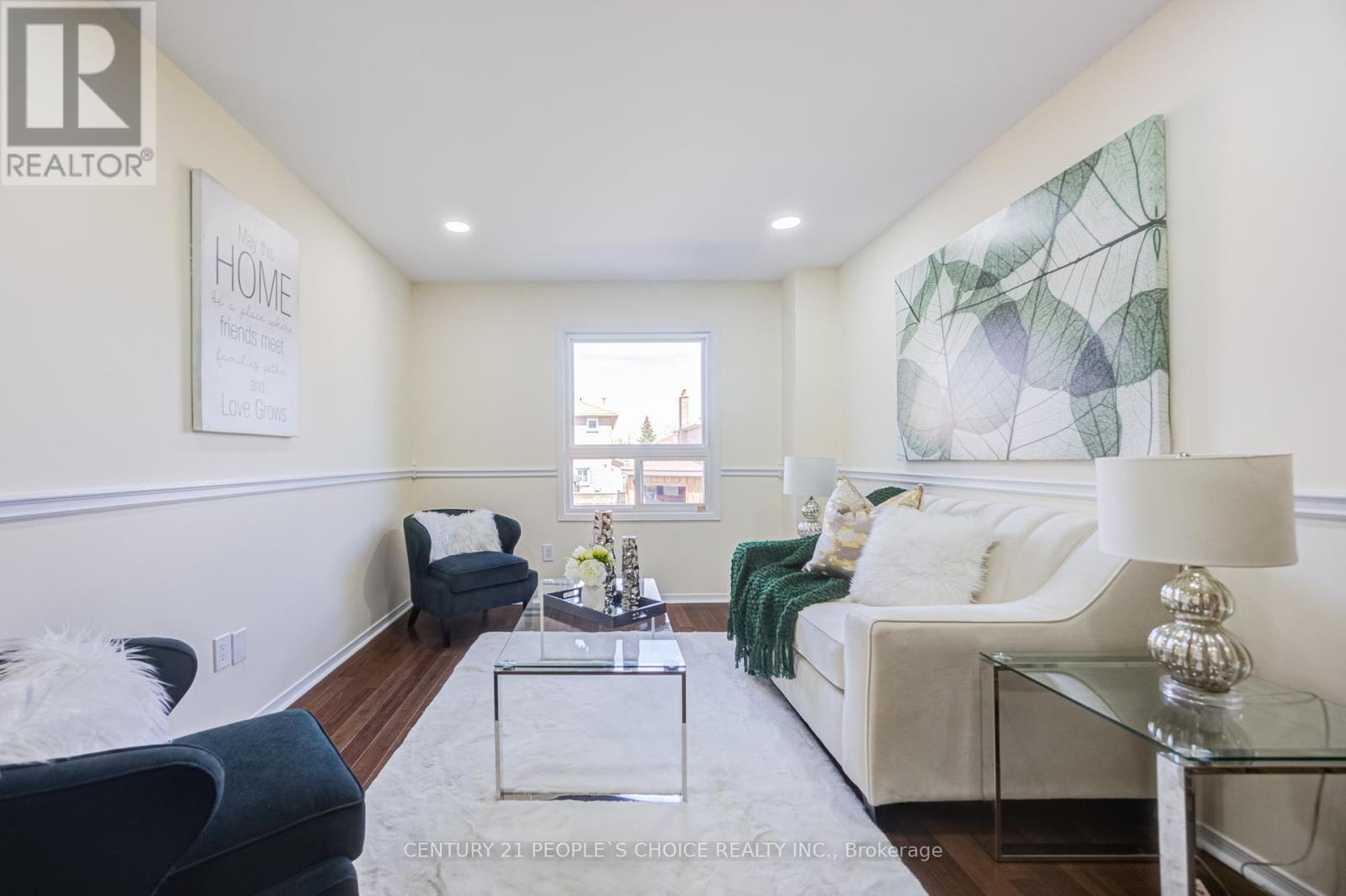 21 DAGWELL CRESCENT - 12