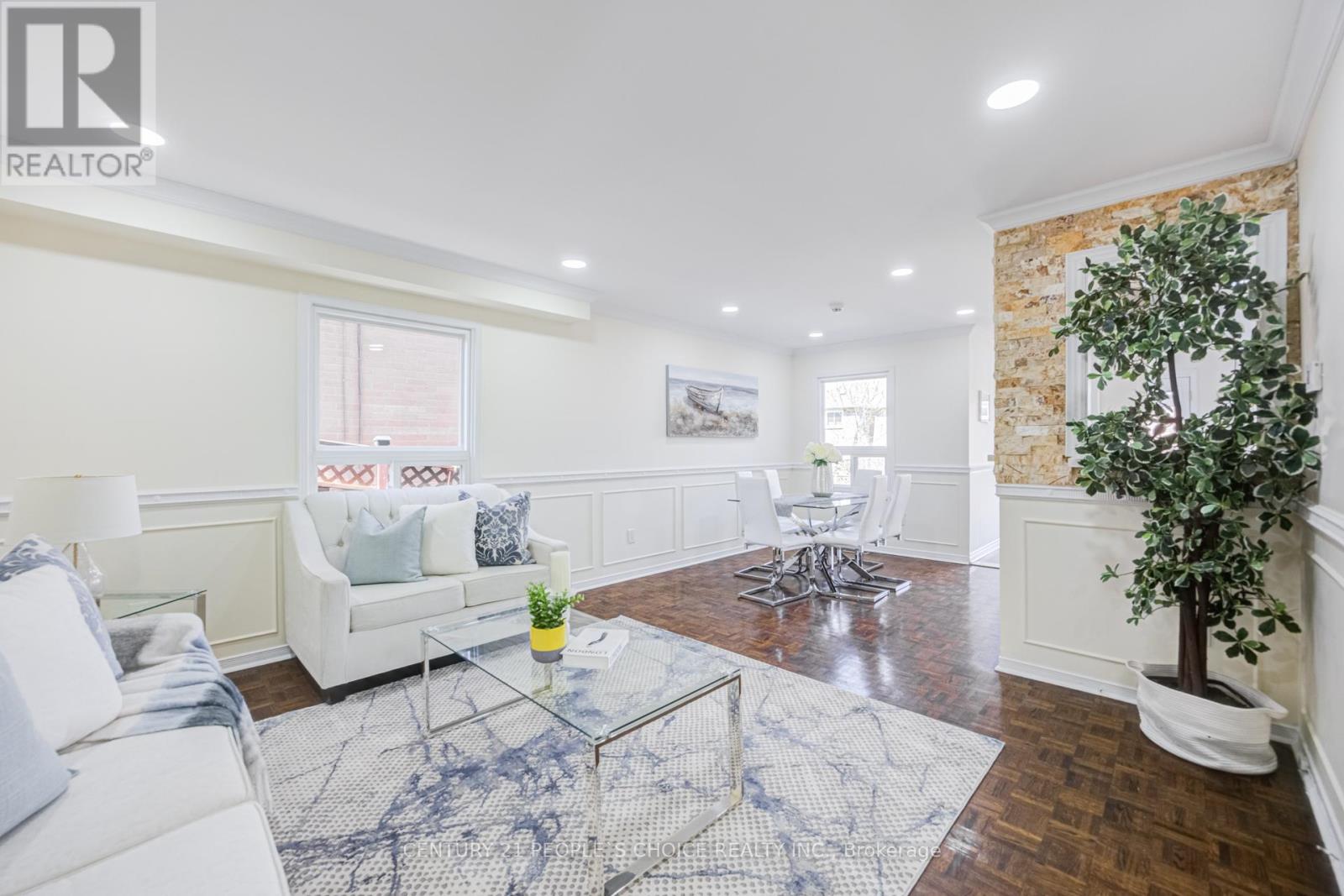 21 DAGWELL CRESCENT - 15