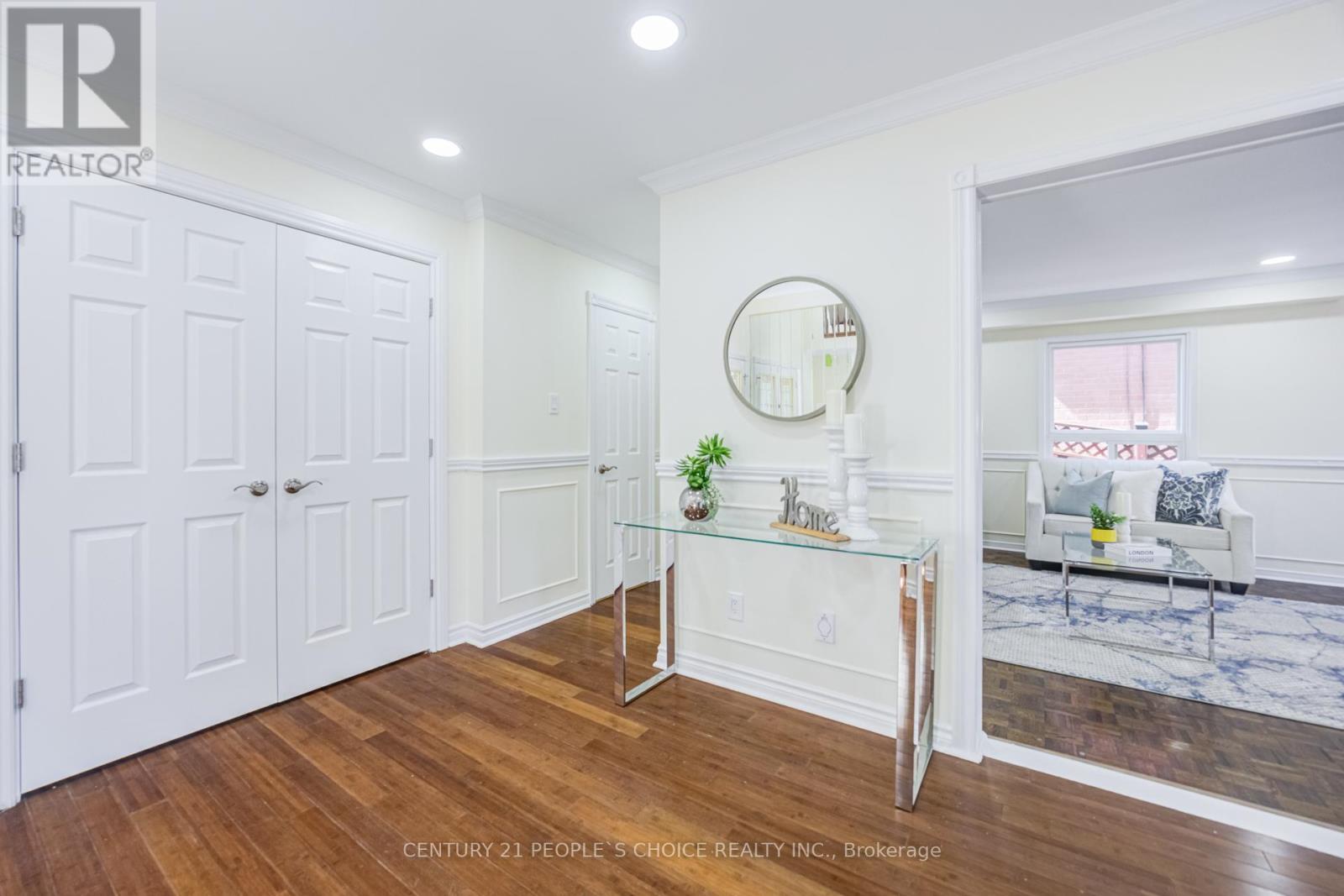 21 DAGWELL CRESCENT - 5