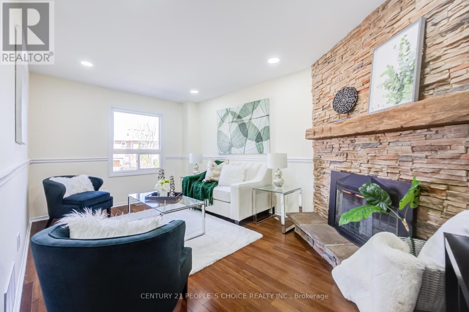 21 DAGWELL CRESCENT - 9