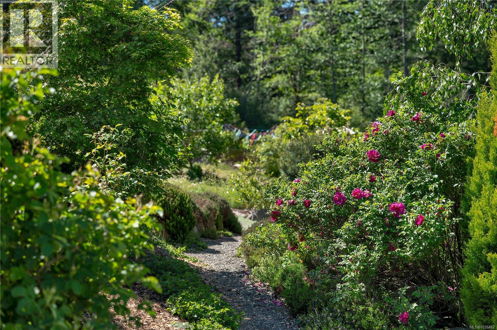 220 Irene Rd - 53