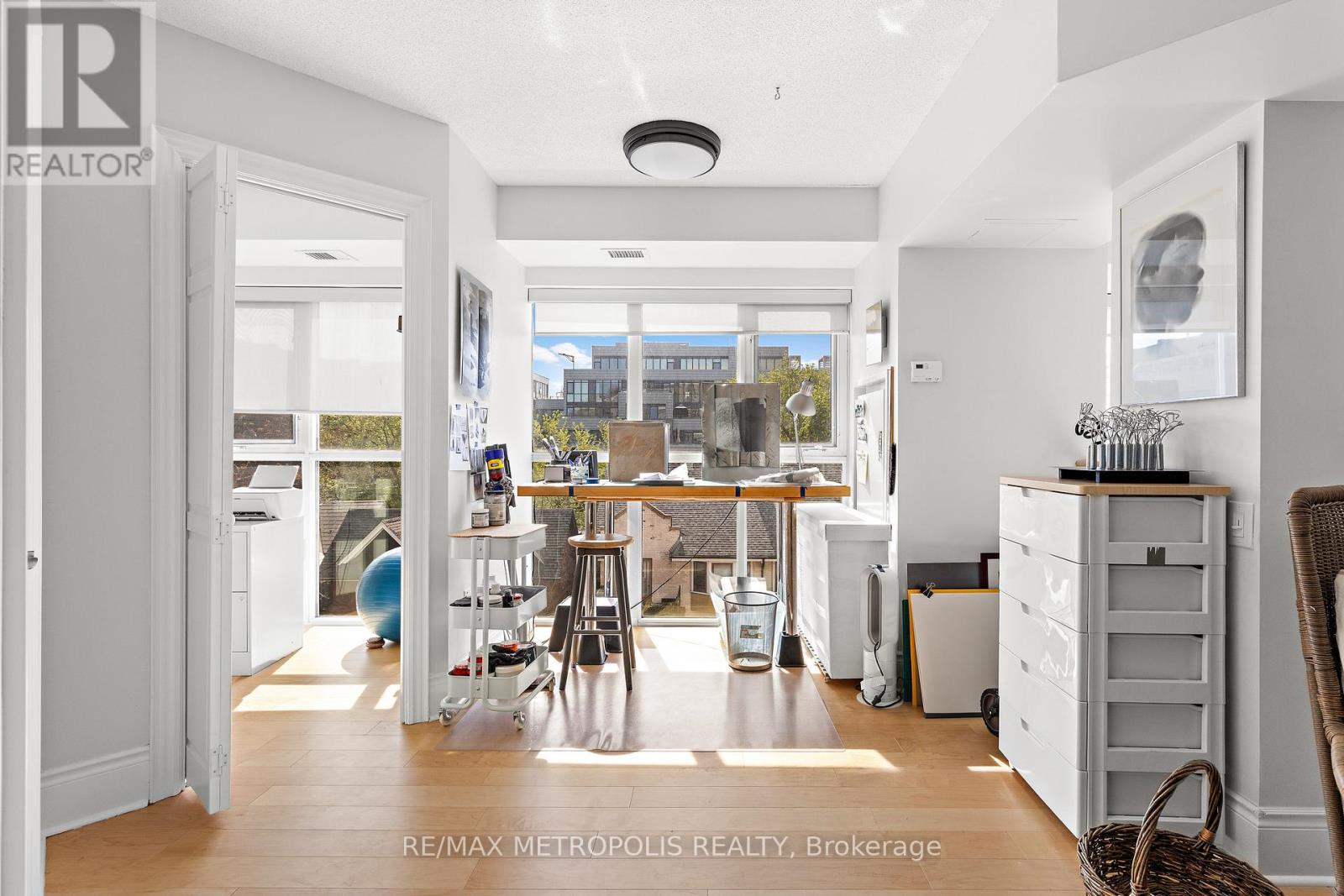 #438 437 RONCESVALLES AVENUE - 10
