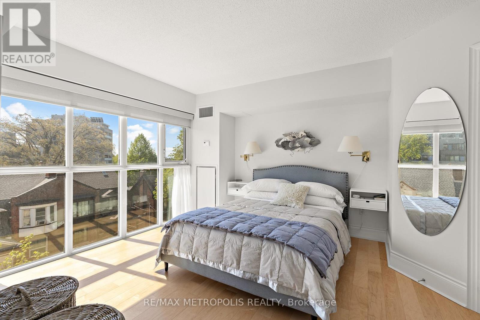 #438 437 RONCESVALLES AVENUE - 5