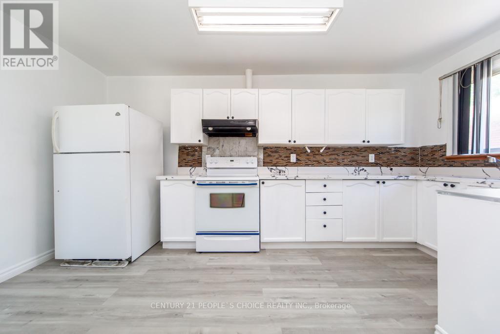 115 MCMURCHY AVENUE S - 15