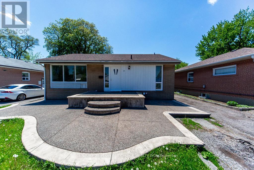 115 MCMURCHY AVENUE S - 4