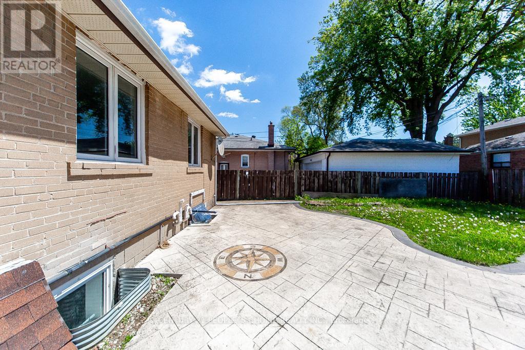 115 MCMURCHY AVENUE S - 46