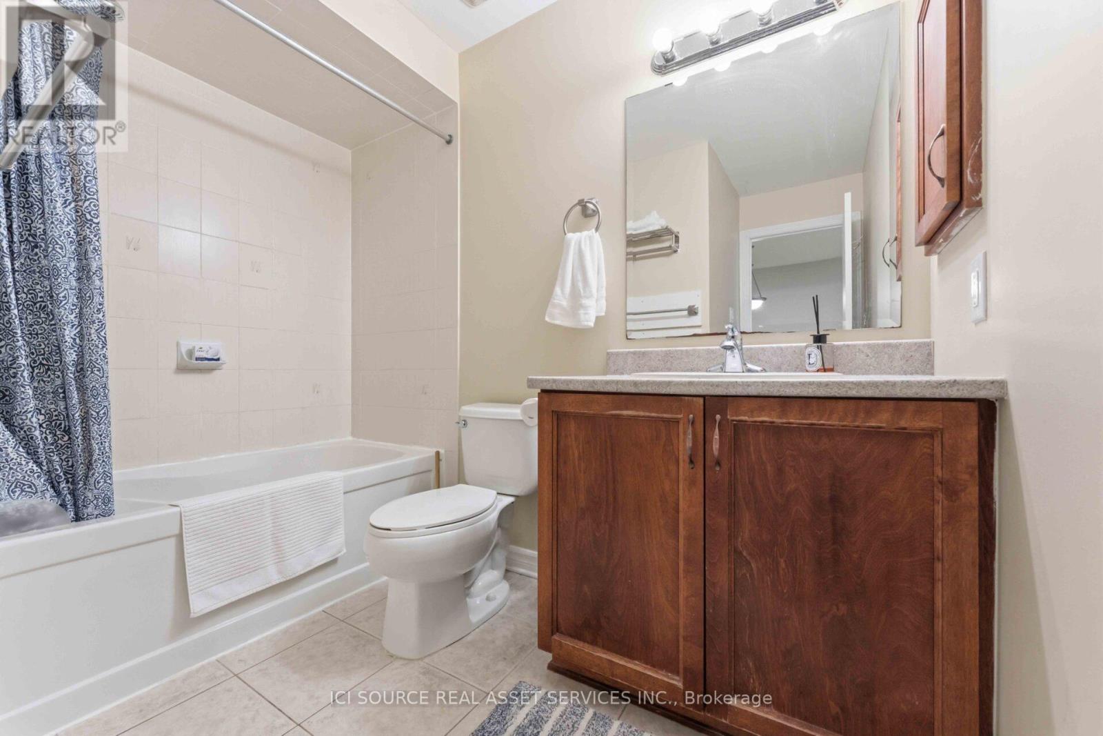 27 TORBEC AVENUE - 18