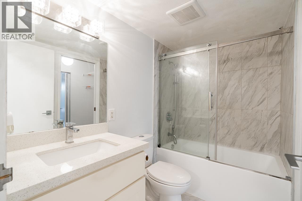 102 6105 KINGSWAY, Burnaby