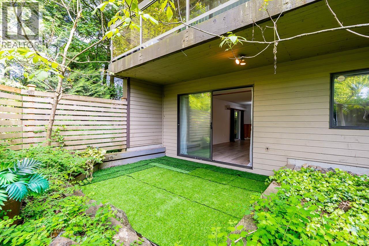 102 6105 KINGSWAY, Burnaby