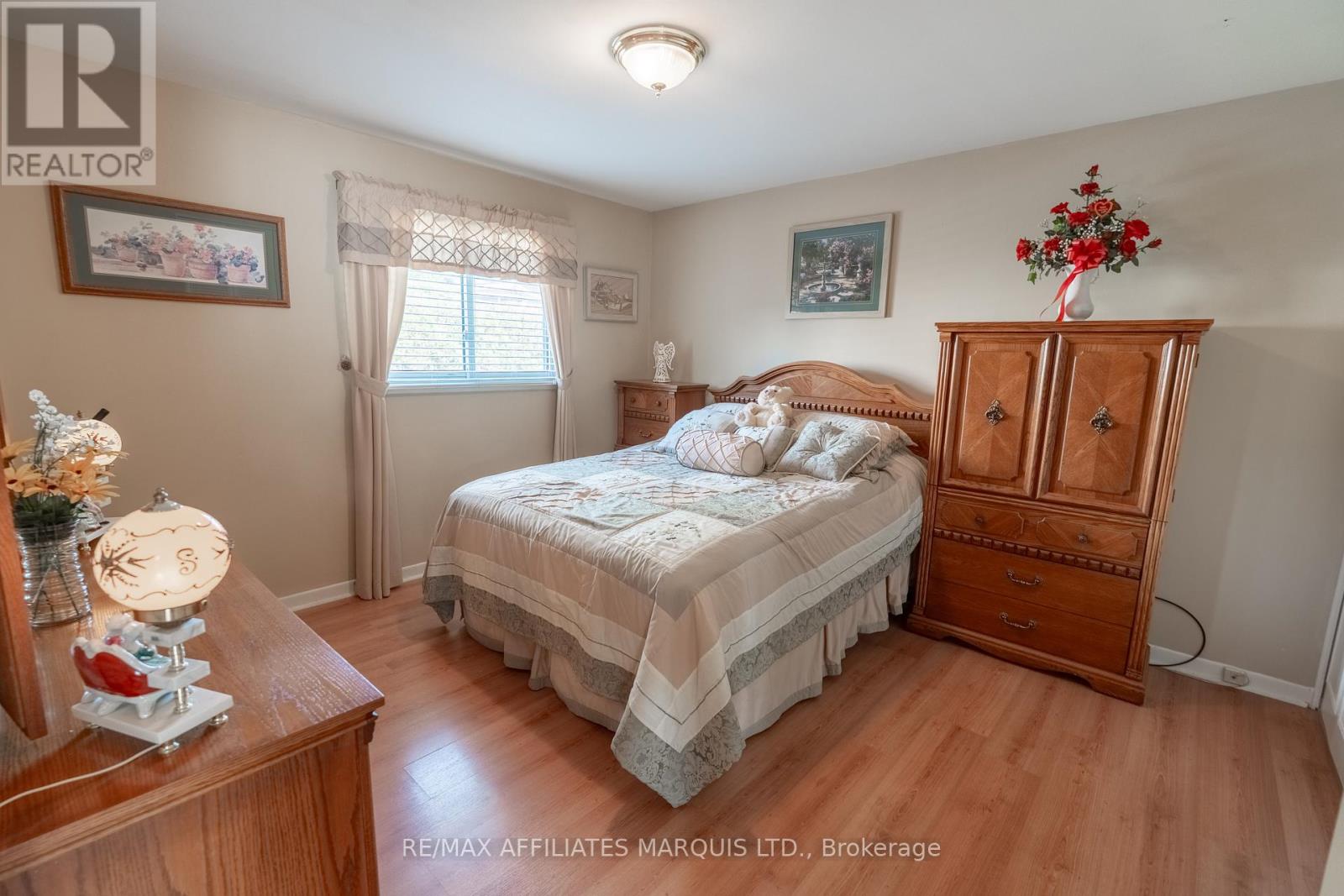 429 BEACH AVENUE - 10