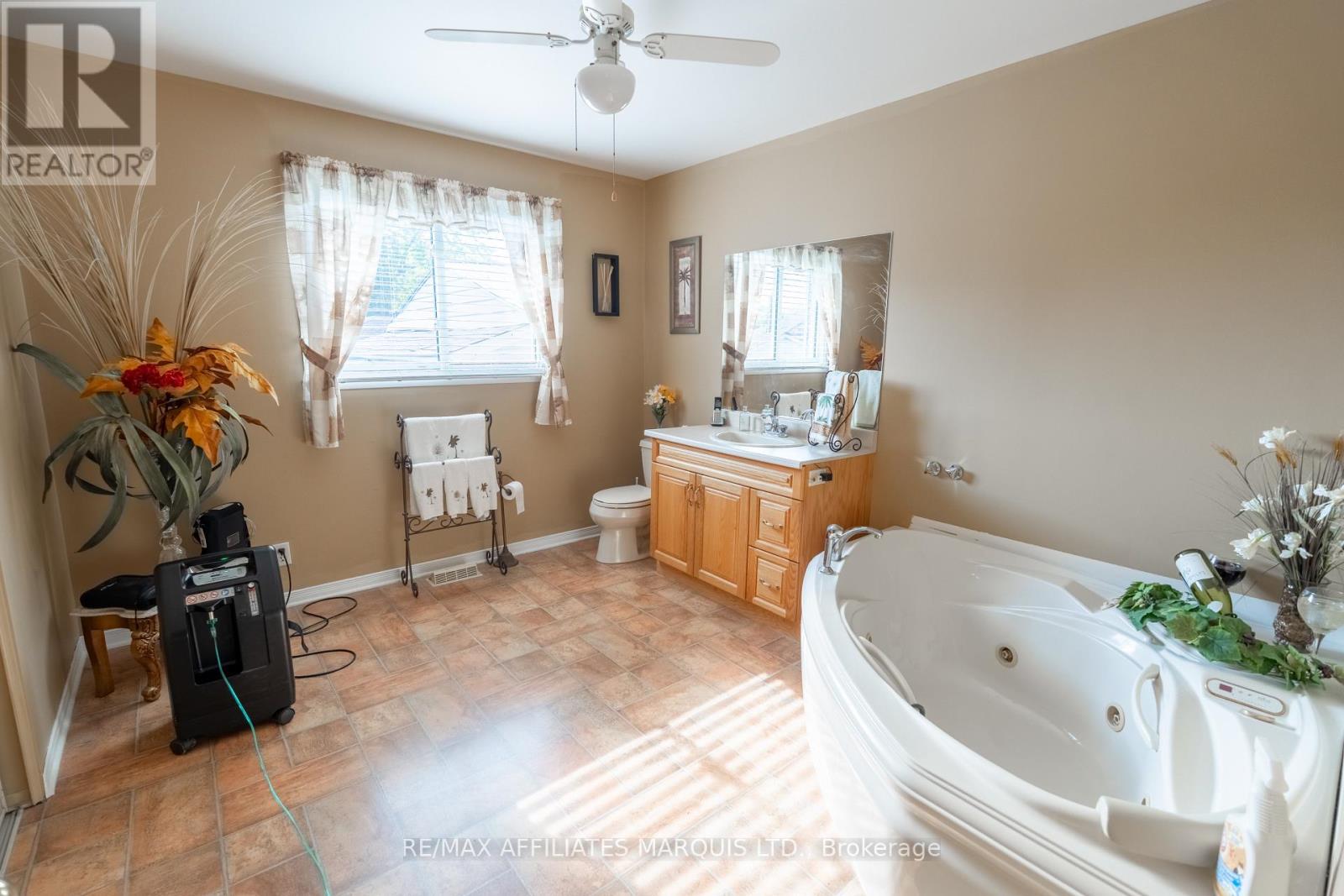 429 BEACH AVENUE - 11