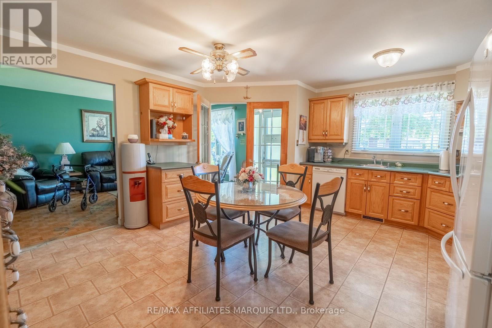 429 BEACH AVENUE - 4