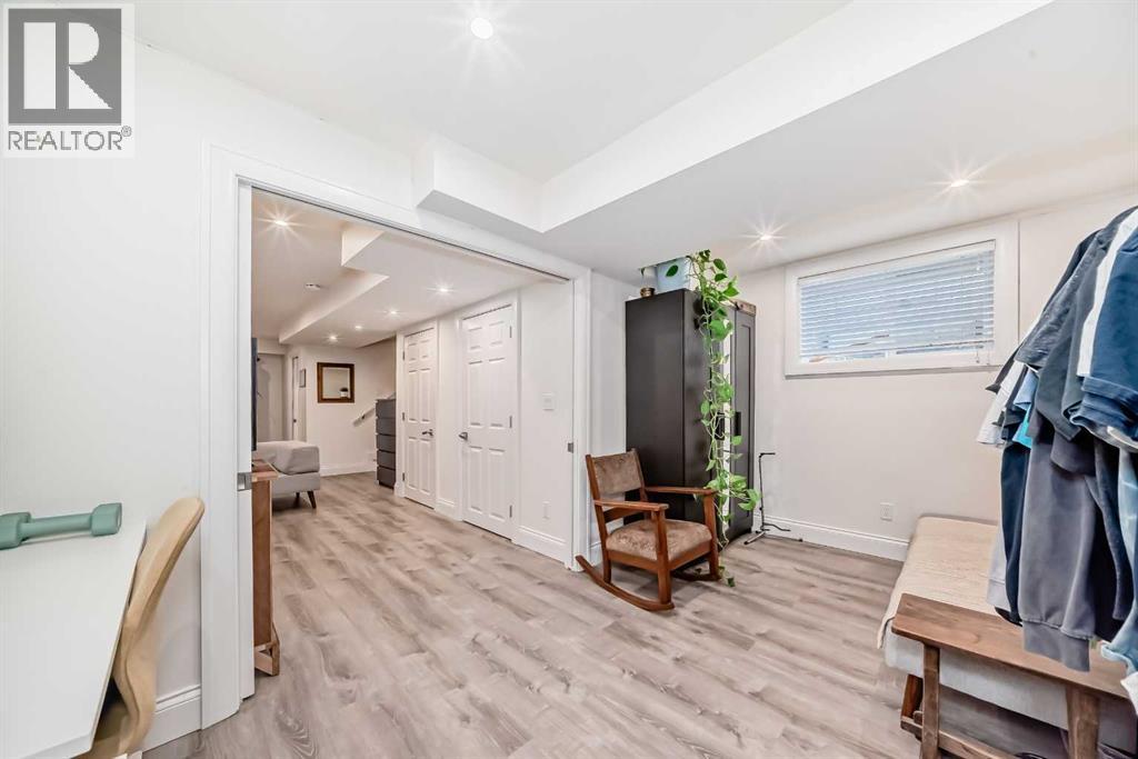 7608 21 Street SE - 34