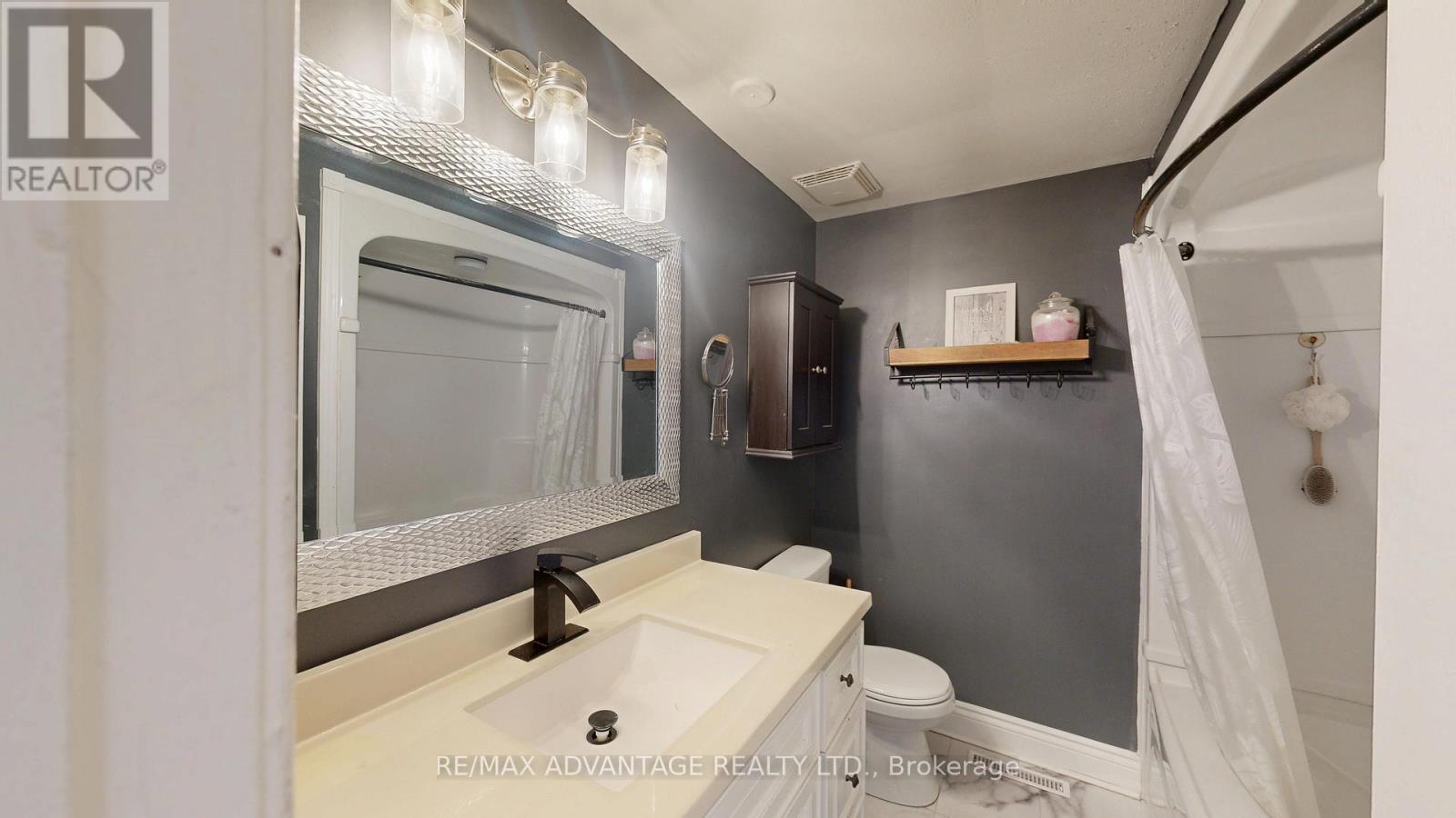107 RUTHERFORD AVENUE - 17