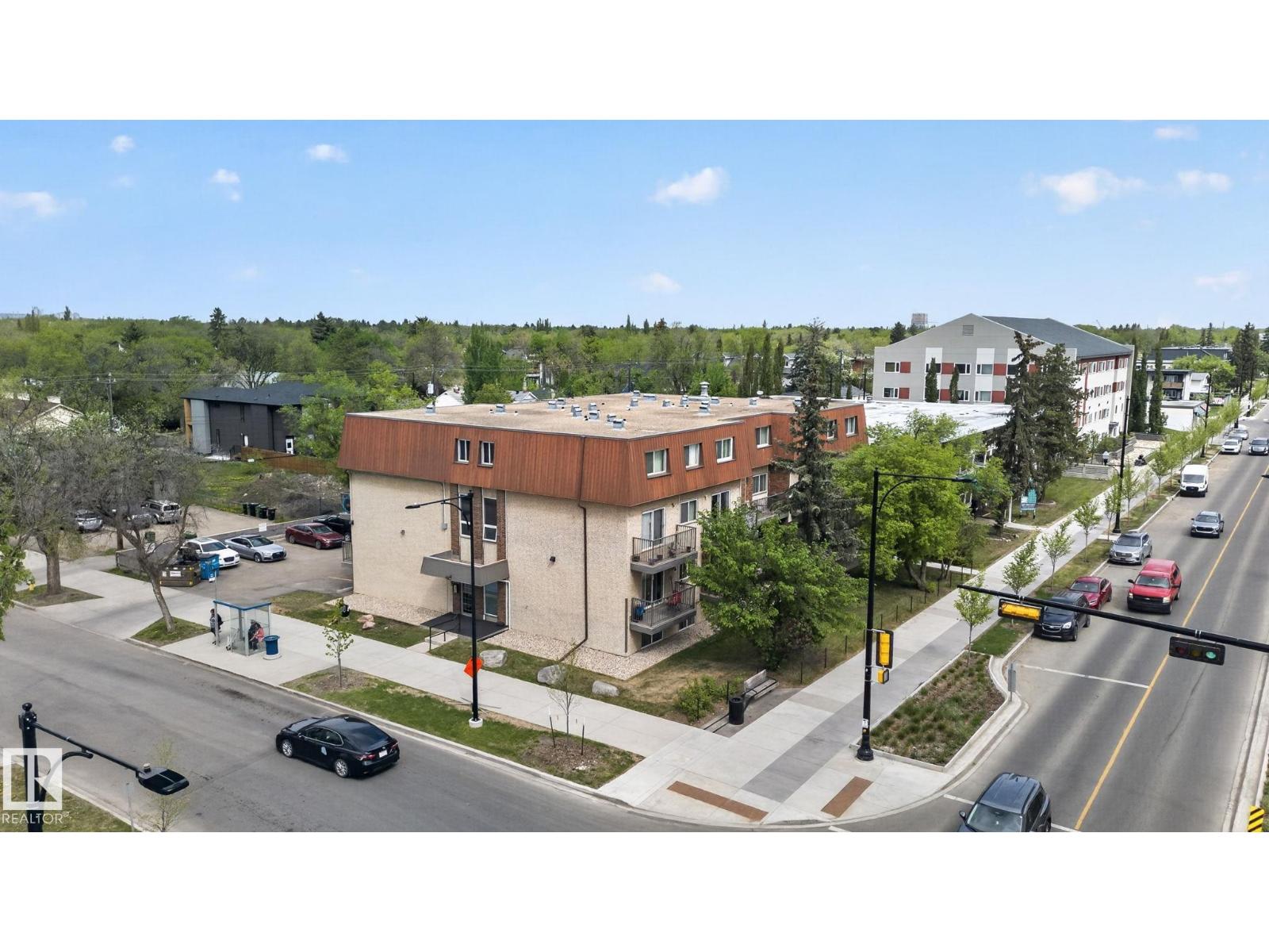 #204 12404 114 AV NW - 35