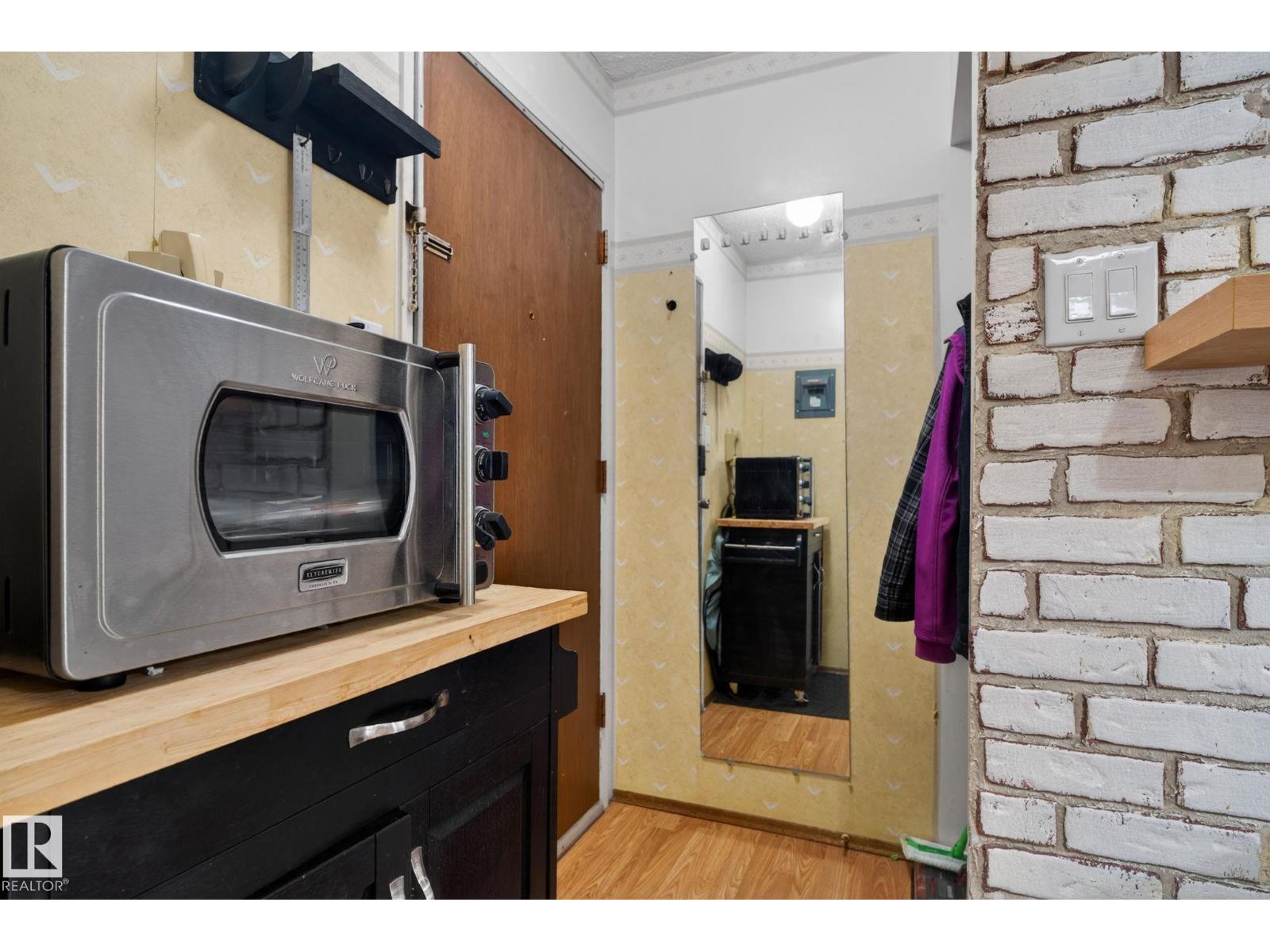#204 12404 114 AV NW - 5