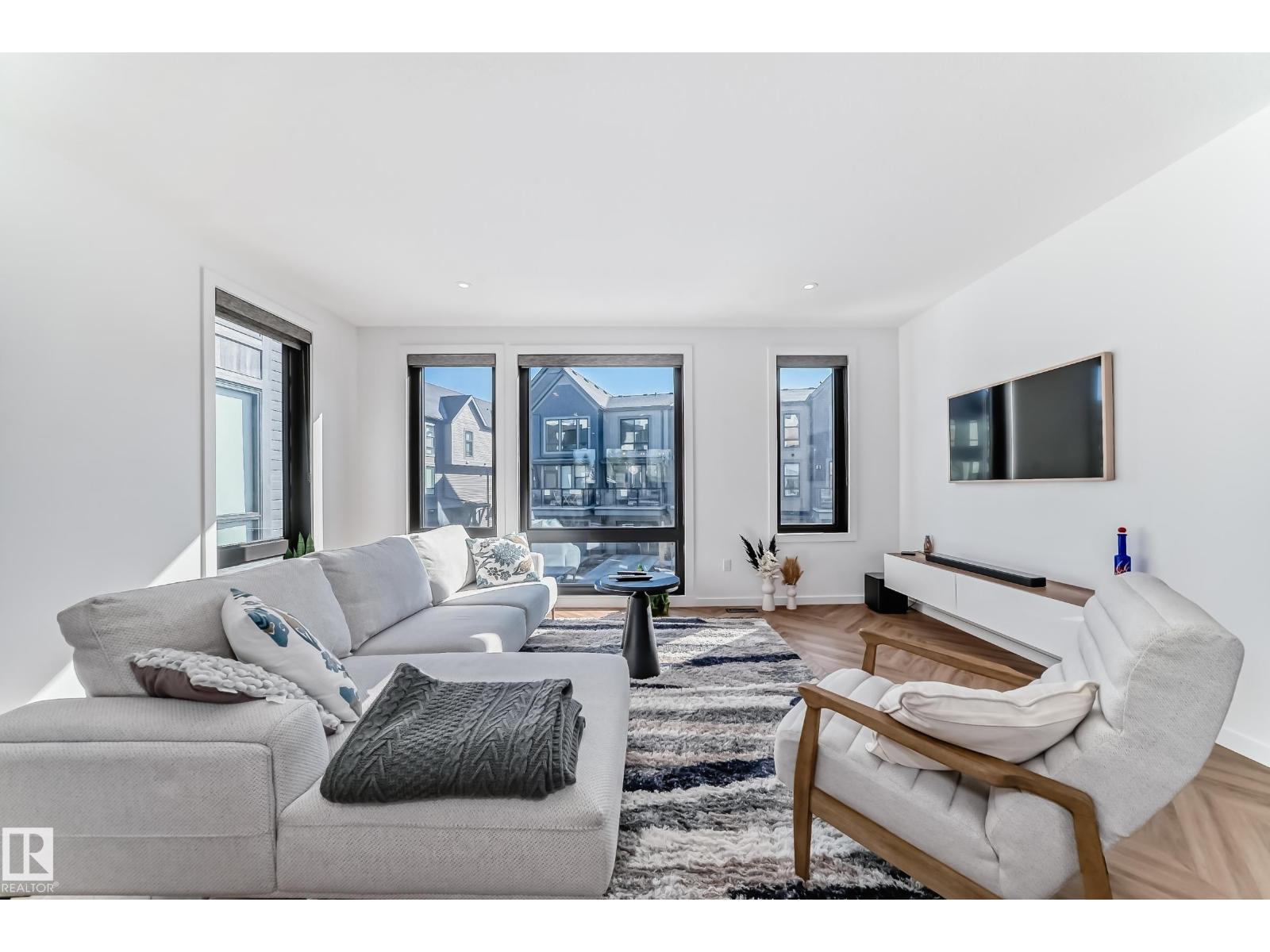 #46 1304 RUTHERFORD RD SW - Image 3