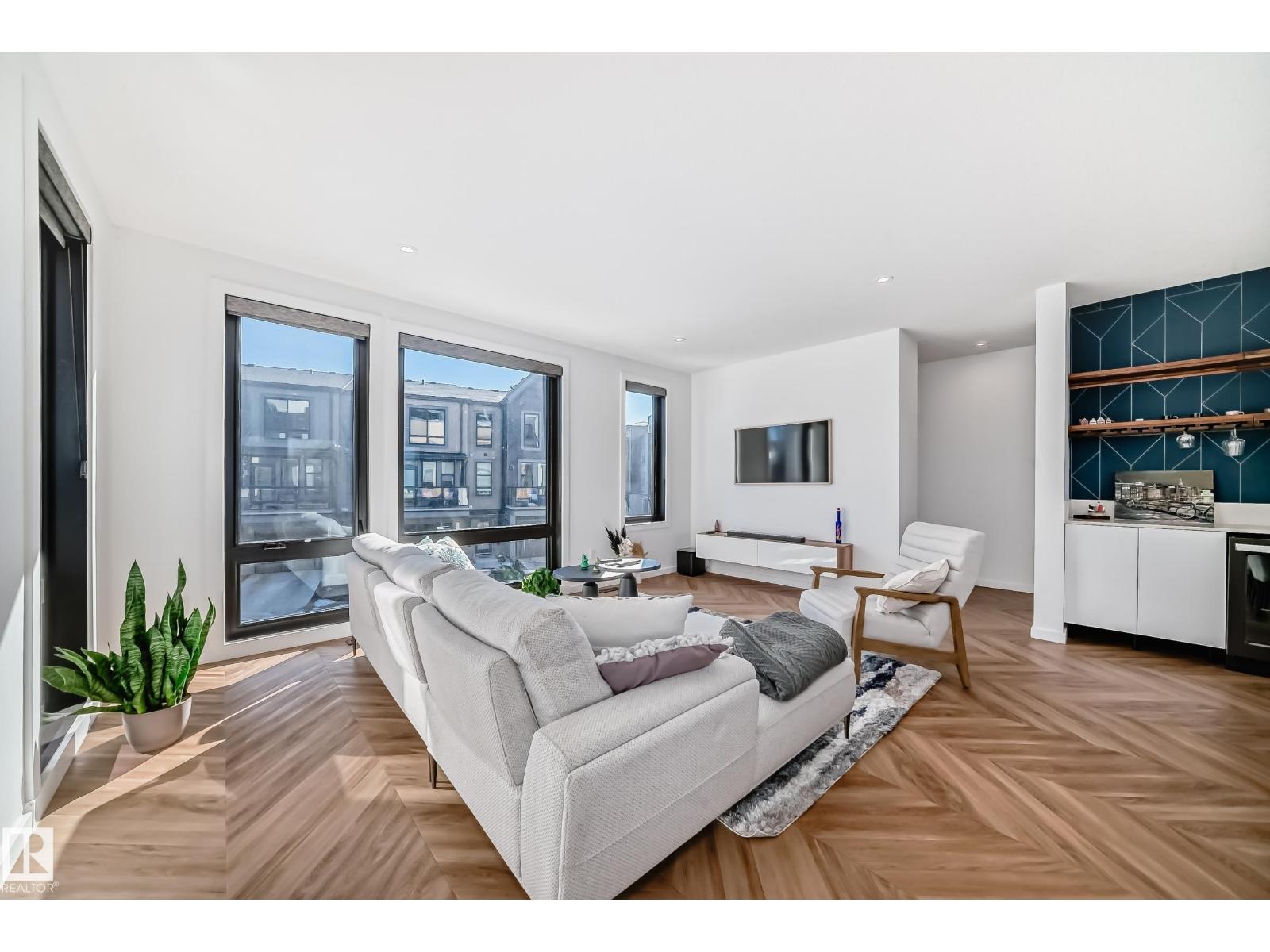 #46 1304 RUTHERFORD RD SW - 4