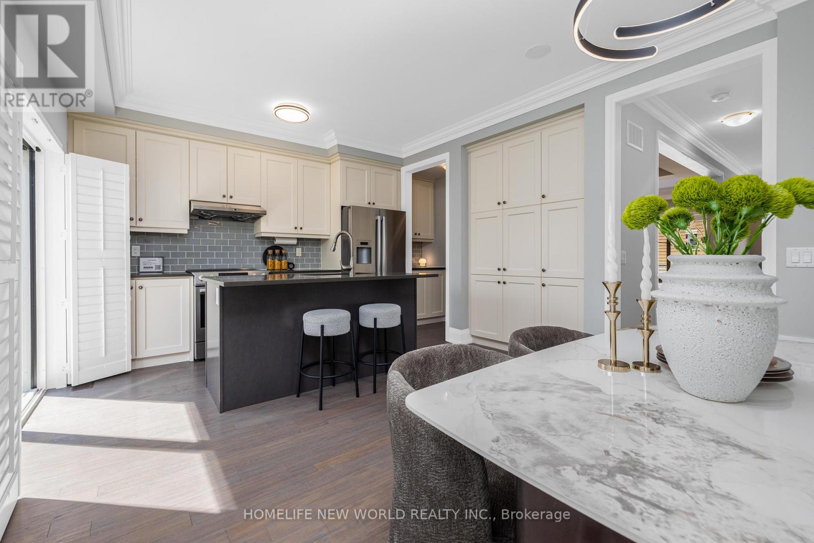 57 KENNETH WOOD CRESCENT - 13