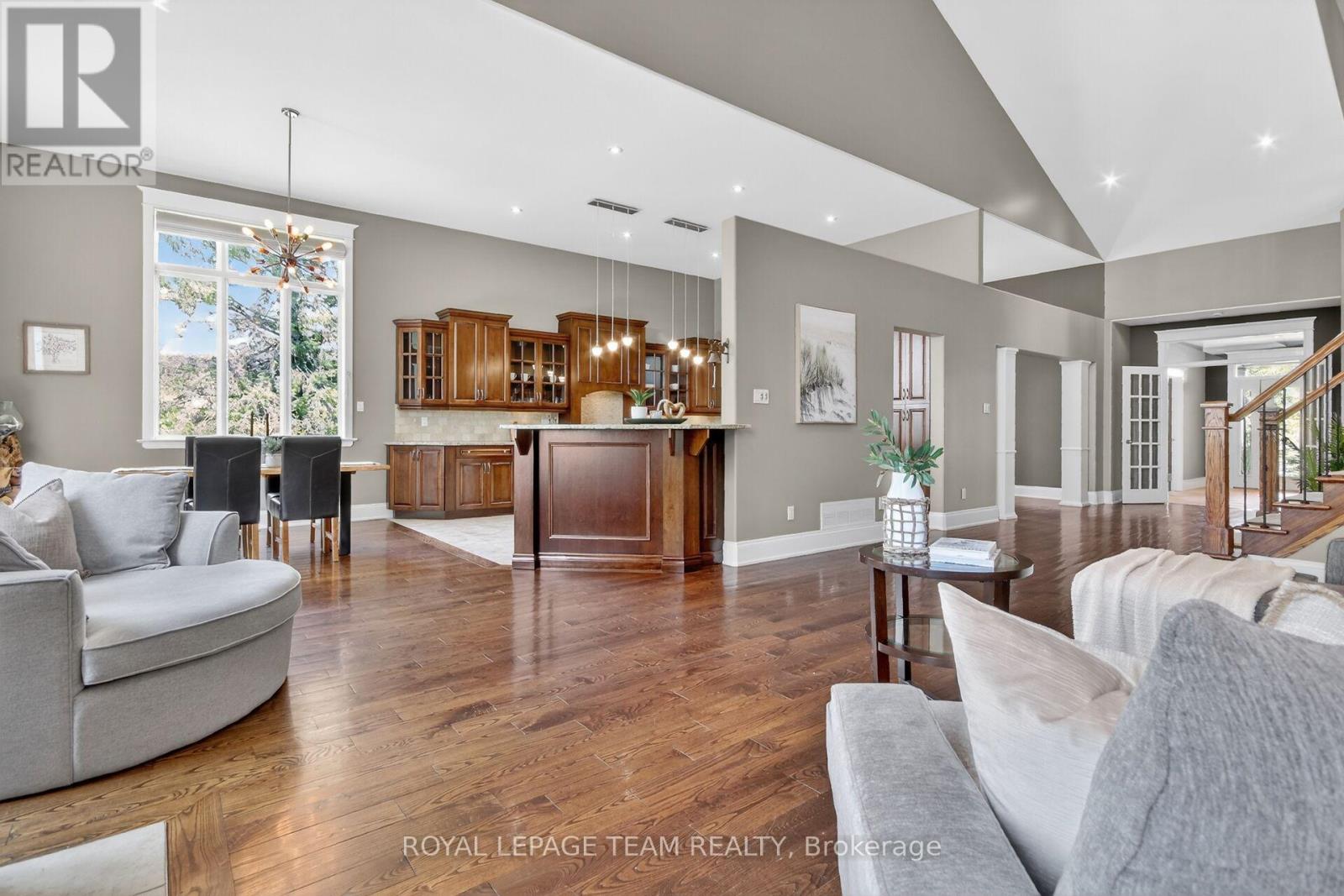 568 PENNYCROSS LANE - 12