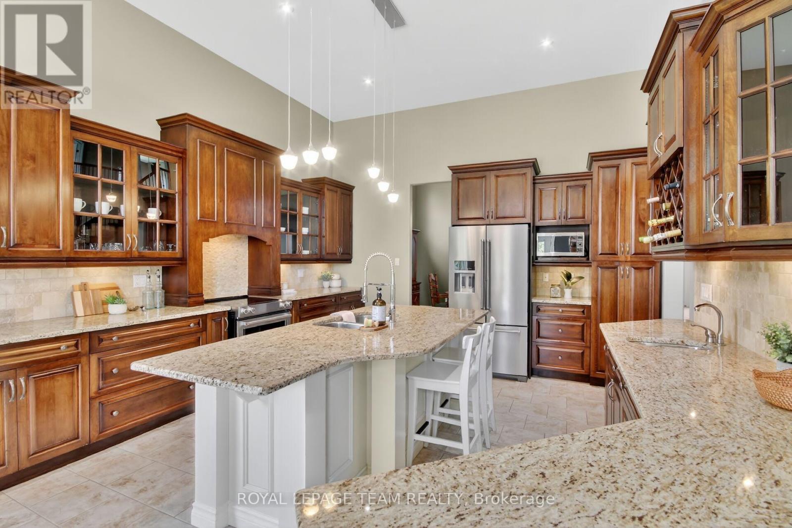 568 PENNYCROSS LANE - 16