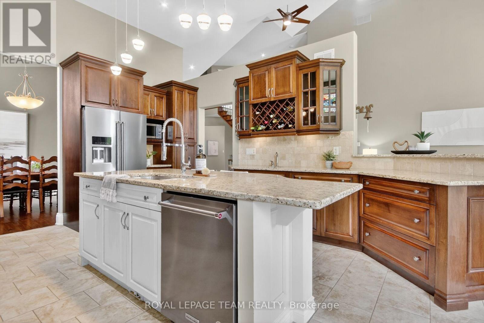 568 PENNYCROSS LANE - 19