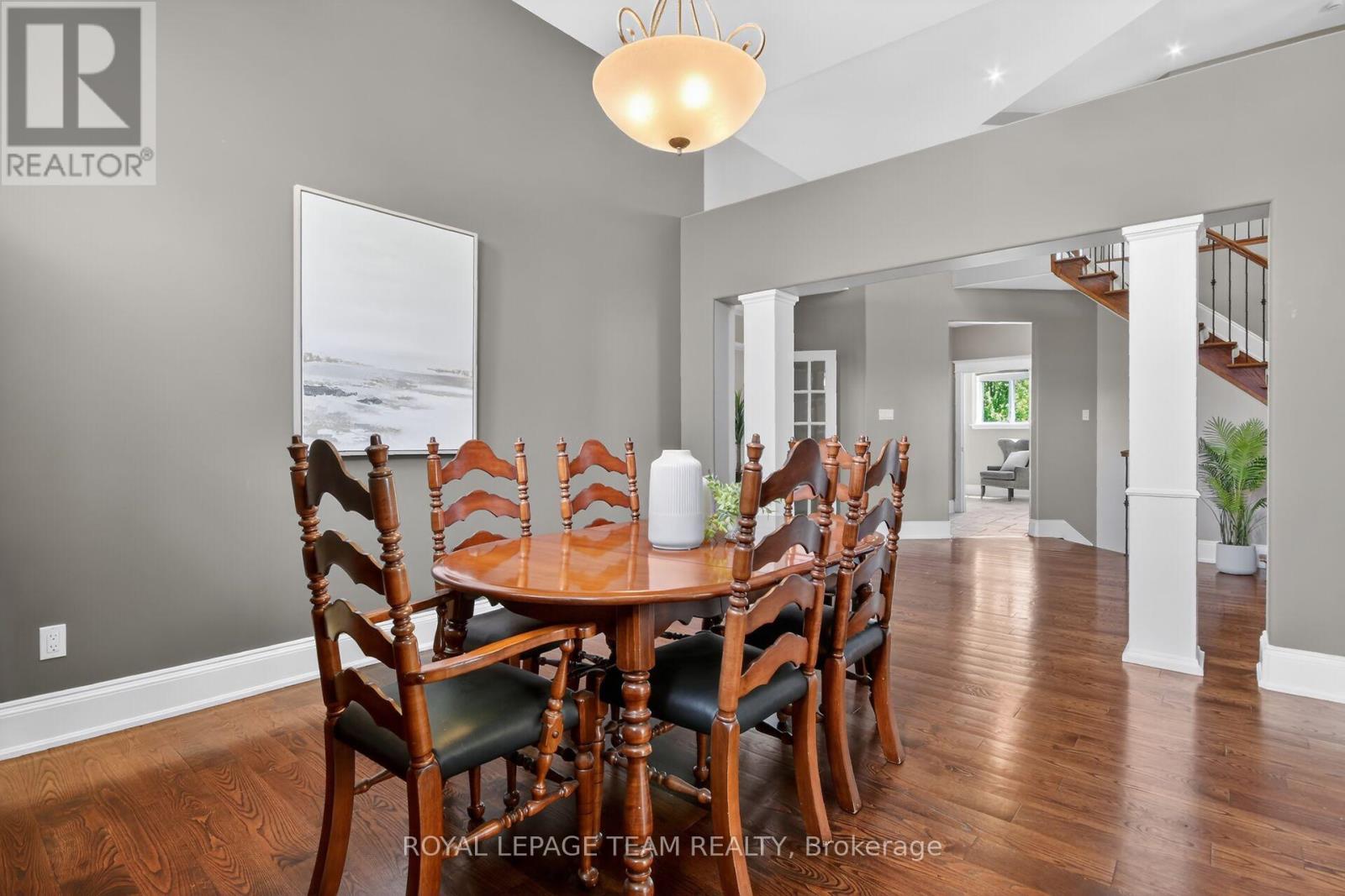 568 PENNYCROSS LANE - 22