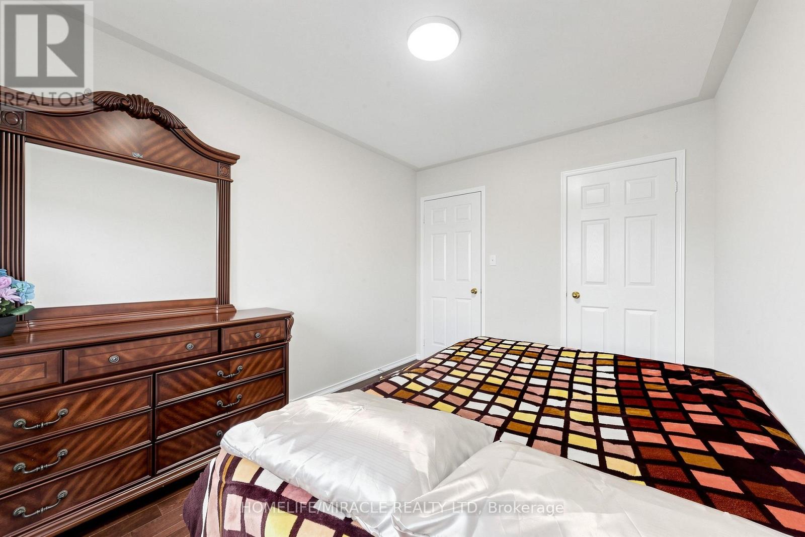 72 BOYD CRESCENT - 27