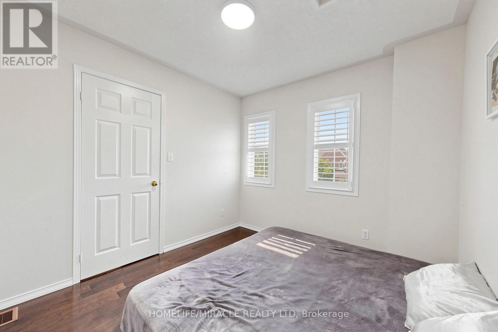 72 BOYD CRESCENT - 29