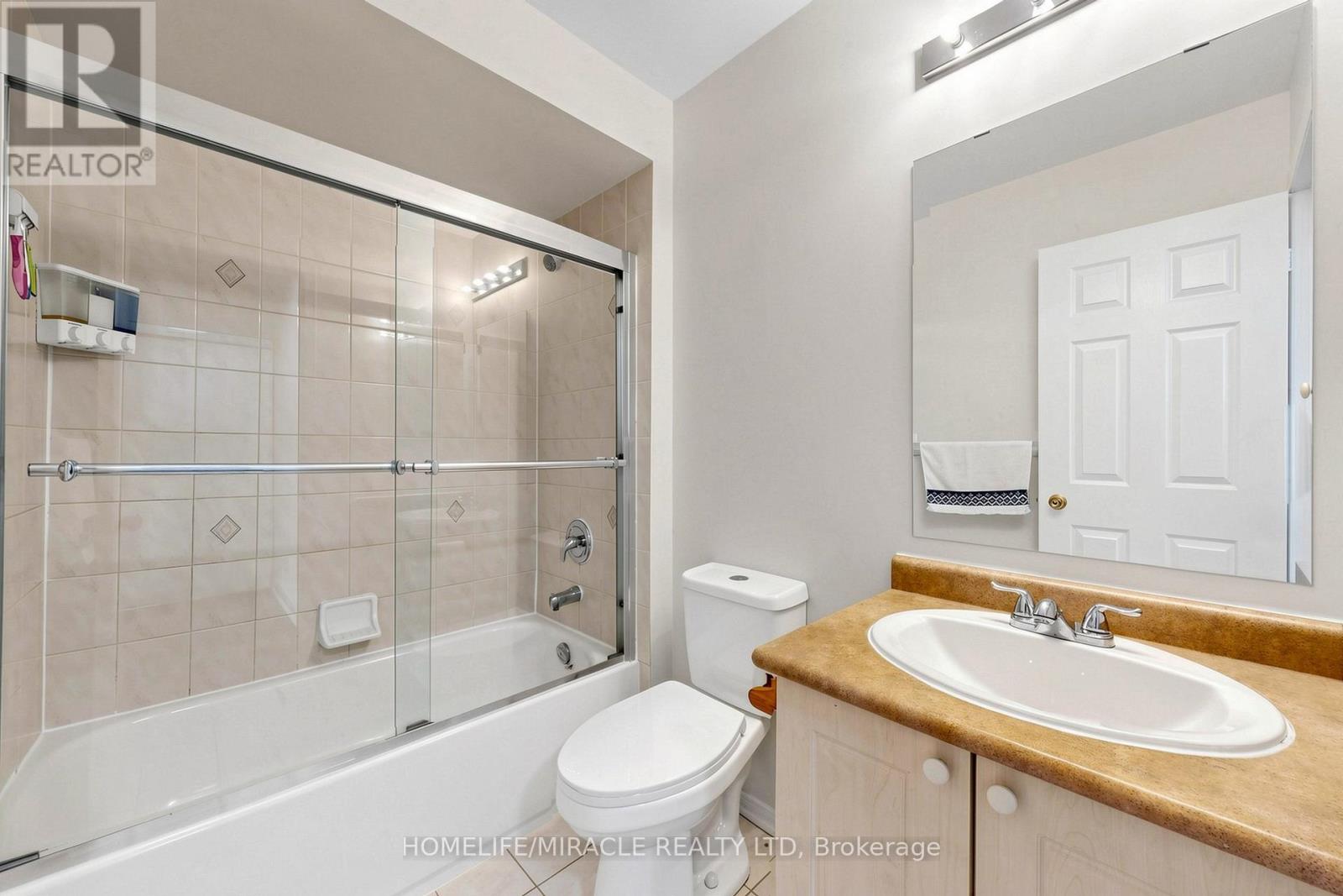 72 BOYD CRESCENT - 31