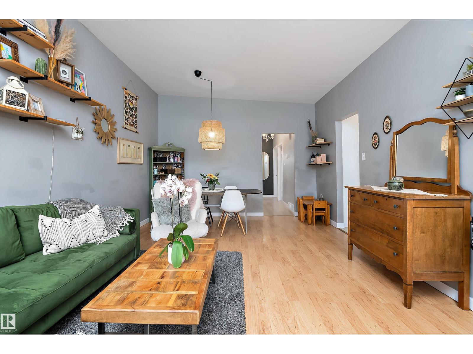 6509 90 AV NW - 5