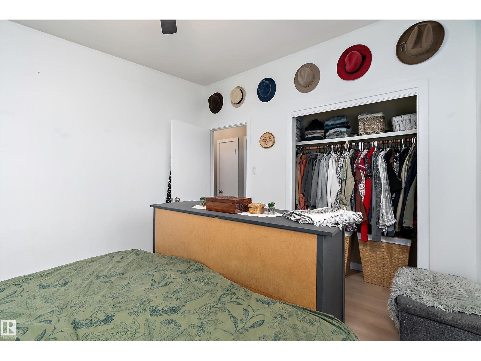 6509 90 AV NW - 13