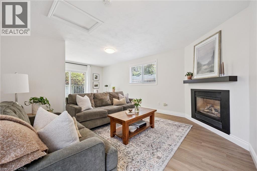 793 BELMONT Avenue W - 16